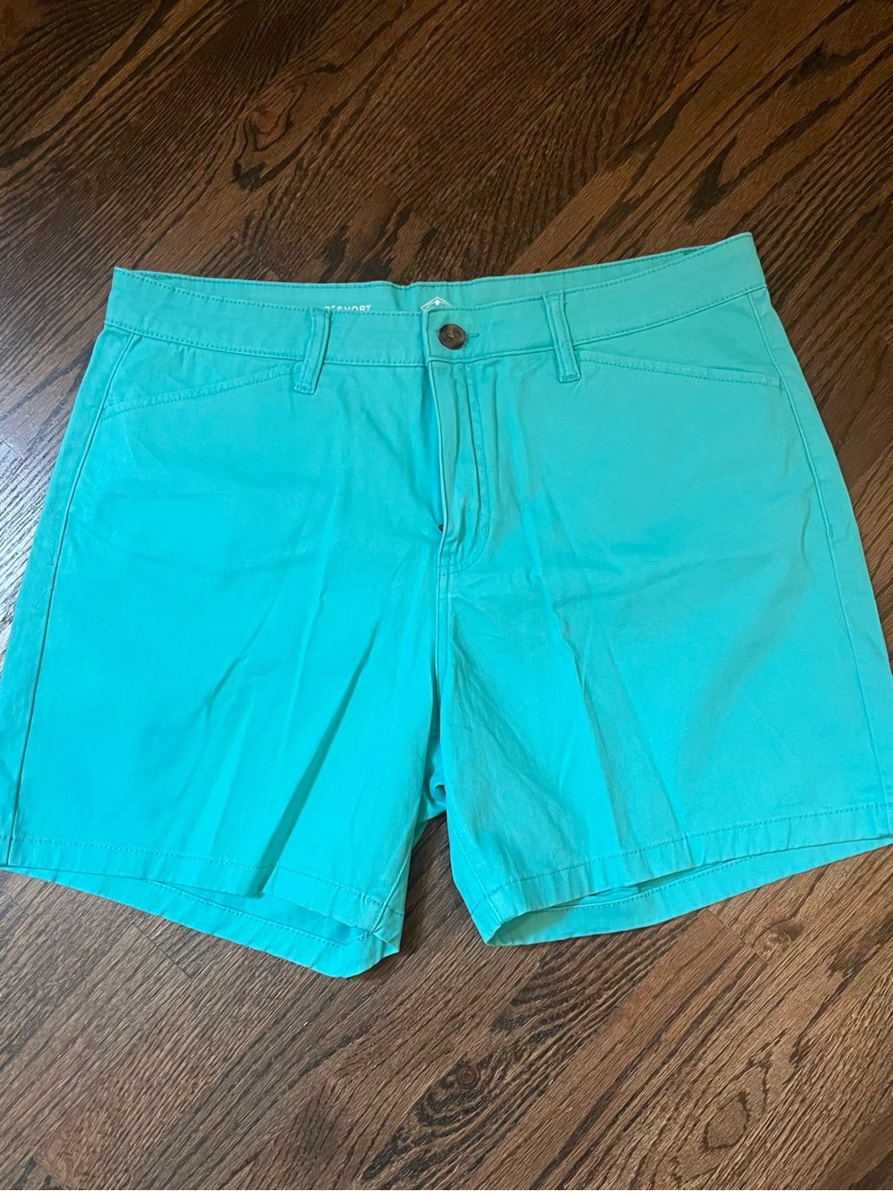 JCPenney Women's size 16 Teal classic Bermuda Shorts  NWOT